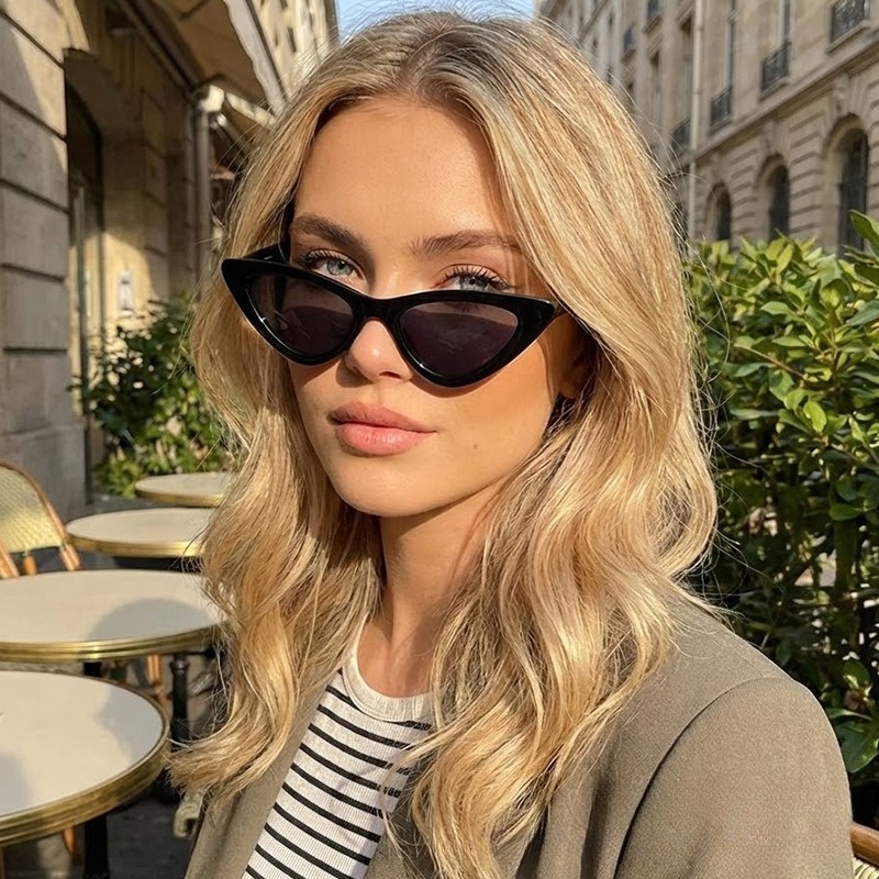 セクシーな小さな三角形キャットアイサングラス女性ヴィンテージ - Streetwear Brand With Eye のレビューと価格